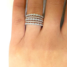 14K White Gold 1/6 Ct.Tw.Diamond Stackable Band