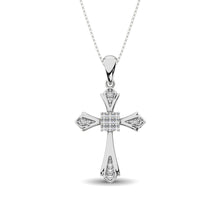 14K White Gold 1/6 Ct.Tw. Diamond Cross Pendant
