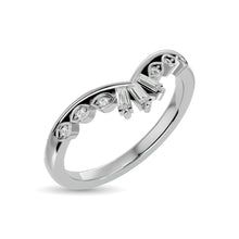 10KT WHITE GOLD 1/8CT TW DIAMOND CHEVRON BAND